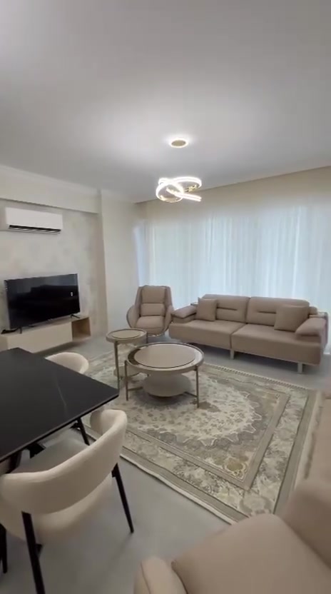 مؤثثة • سن تاور • ١+١