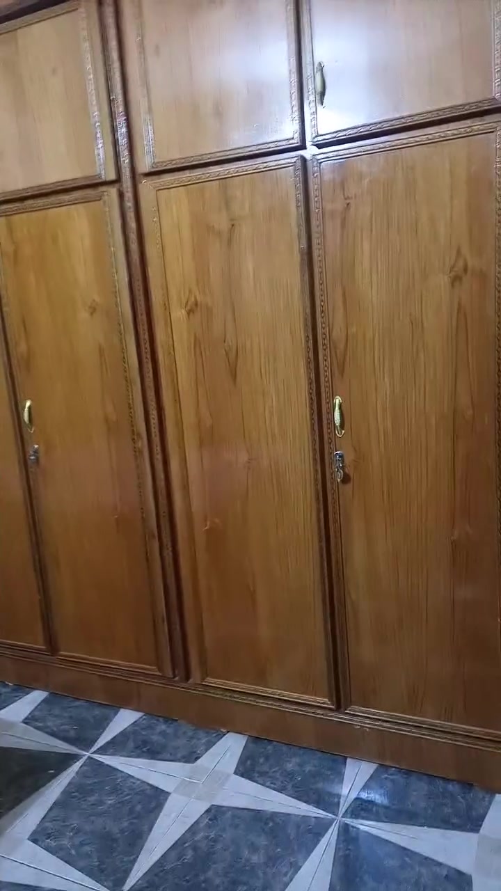 غرفه نوم للبيع جديده ماخذه مليون 400 رايده مليون او ميه ،رقم الهاتف ***********
