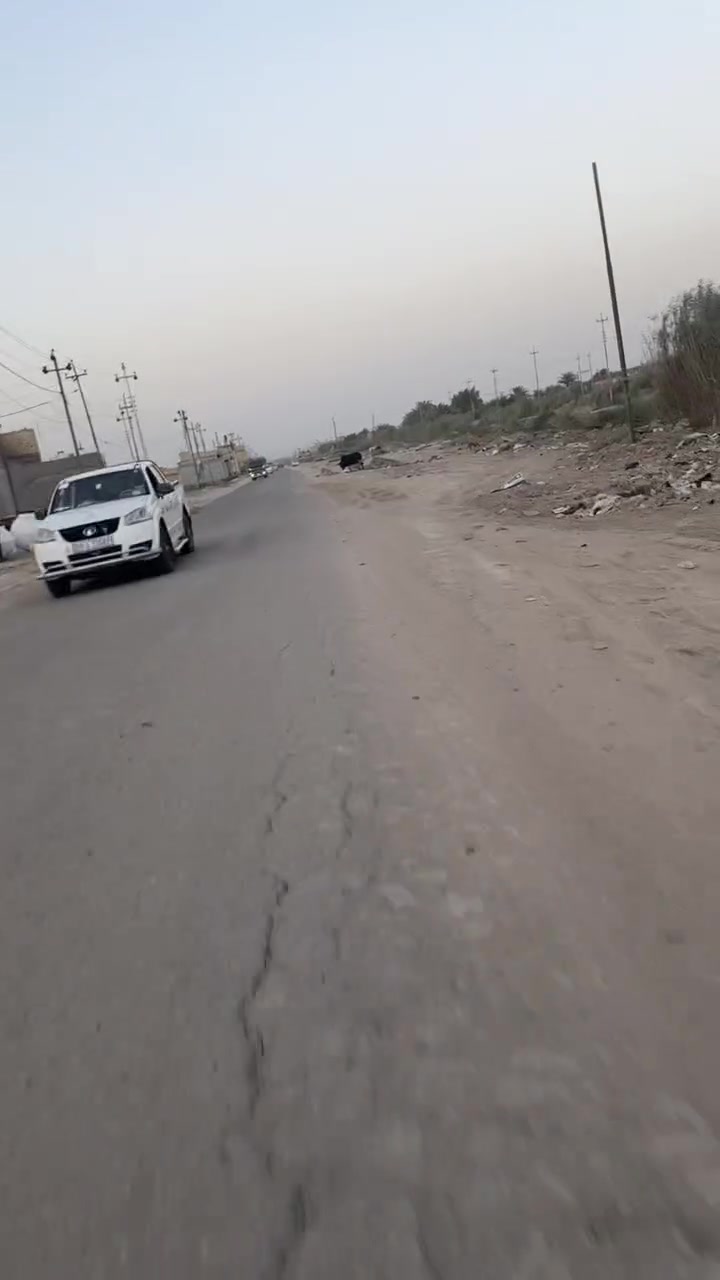 قطعه زراعيه للبيع
تباع 500 او 250 حي فدك اول نزله بعد سيطره ال عواد 
ماء كهرباء متوفر شارعها 10 متر 
اتصال ***********

