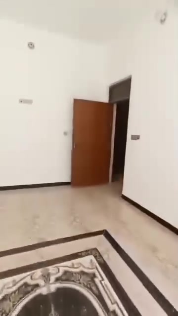 بيت للايجار بحي المعلمين طابقين بناء جديد مساحته 150 متر غرفتين وصالتين واستقبال بدل ايجار 600  للاستفسار ***********

