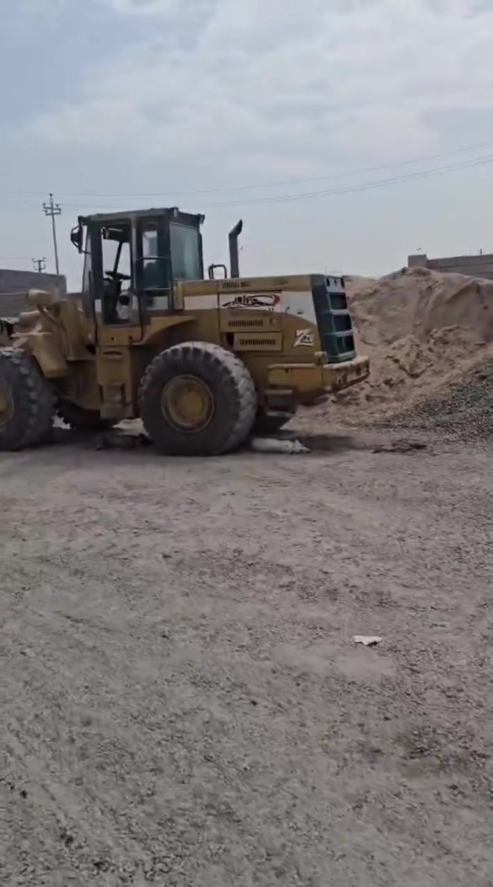 يوجد معمل صب كونكريت مساحة دونم ونص الارض ايجار من الدولة بيها اجازة بيها تسعة خباطة  جاهز من كلشي مكان الفلوجة الاستفسار عل الارقام التالية
***********
***********
