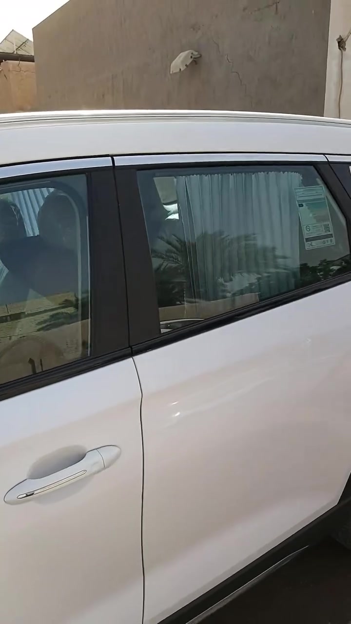 السلام عليكم
JETOUR X90 plus  2025

جيتور اكس 90 x بلس 
سيارة عالية ٧ راكب
ماشية ٦٦٠٠ كم، ٦ الاف و ٦٠٠ كم
بعده بل ضمان، مبدل زيت بل وكالة فقط
ادير بس محسن
مكان السيارة النجف الإشراف 
رقم بغداد 
محرك 4 سلندر 2000 توربو 
 اللون ابيض

الشغلات البيه:
١. اكو كم رصعه نقطية بل دعاميات الامامية و خلفية
٢. رصعه بل باب الايمن بطول نص اصبع
٣. بي د ر بل جنطة، موضح بل سونار
٤. مبدل باتري بل وكالة

 الـــــمـــواصــفـــــات 🔵

🔷الكشنات الامامية كهرباء
🔶كشنات تبريد تدفئة السائق .

🔷كشنات خزن 
🔶نقطة عمياء 

🔶اوتو هولد 
🔷اوتو بريك 
🔶كاميرات 360 درجة 
🔷 7 راكب
🔶 ويل قياس 20 أنج
🔷بانوراما
🔶كاميرا محيطية 360 درجة
🔷فول سستم ايرباك
🔶ثلاجة
🔷شاشة التحكم 12.35 أنچ
🔶 شاشة القيادة 10.1 أنچ
🔷 شاشة لمس للتحكم بالمكيف
🔶 تحذير مغادرة المسار
🔶 نقطة عمياء
🔷شاحن هاتف لاسلكي
🔷مقصورة الركاب من الجلد
🔶 مقعد السائق كهربائي
🔷مصابيح أمامية زينون
🔶 بلوتوث + وافاي 
🔷 نظام المساعدة على النزول والصعود  المنحدرات 
🔶 المرايا الجانبية قابلة للطي كهربائيا
🔷 صندوق كهربائي
🔶 حساسات أمامية و خلفية
 🔷كروز كونترول تفاعلي 
🔶 مرايا بخاصية التعتيم الذاتي
🔷 دخول ذكي (بصمة)
🔶 عتبات الأبواب مضيئة
🔷 انارة محيطية
🔶 انارة ترحيبية
🔷 هاند بريك كهربائي
🔶 مدخل USB عادي tybe c
🔷 مؤشر لضغط الاطارات
 🔶ابل كار بلي 

كفالة عامة
السعر: ٣٠ مليون و بيه مجال
***********
