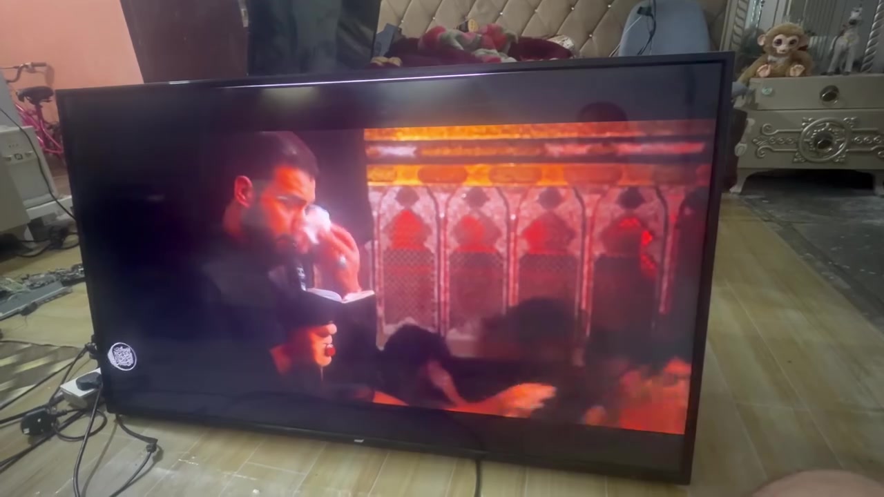 السلام عليكم   بلازمه لو ٥٠ لو ٥٥  بيها هذا الخط من فوك الاضائه الشريط و مرات تعلك شي قليل شركه Hmm قفلها ١٠٠ بدون عمله مدينه الصدر *********** ابيع هل موجود لا ضمان ولا شي تجي تشغلها وتاخذها
