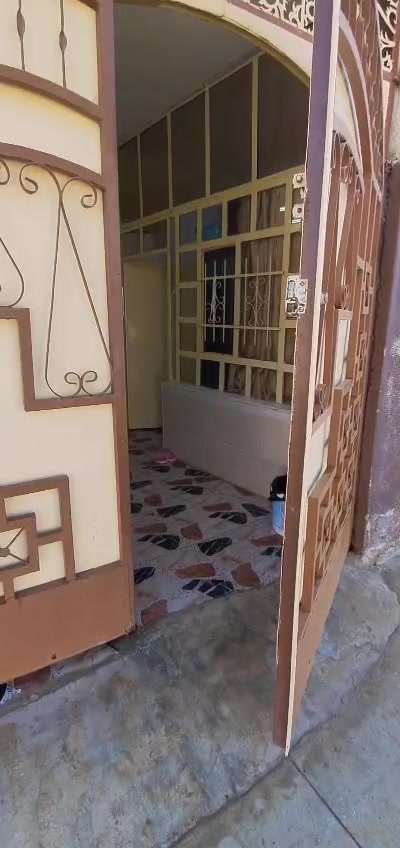 قطاع الخامس • دار للبيع • ٧٠م