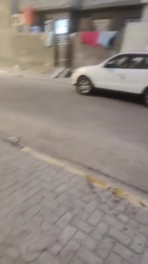بيت للايجار في القبله حي الشهداء يحتوي على غرفه ودوانيه وصاله وصيحات داخليه وخارجيه ومطبخ سعر الايجار 400 
***********
