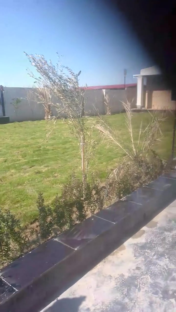 مزرعه للبيع في منطقه ابو غريب السمايلات المزرعه دونم ***********/***********
