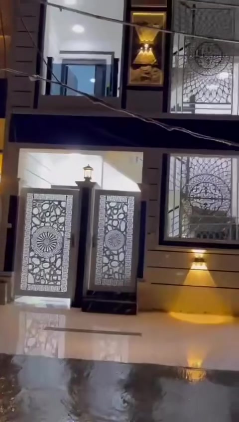 مـشـتـمـل للإيـجـار نضيف جداً  ( في السيديه ) ( طابق اول  )
📍 السيديه -- مربع الاقتصاديين 

🔷معزول عزل تام (شارع 15 متر مع رصيف 5 متر)
🔷غرفتين نوم وصاله ومطبخ وخدمات صحيه 

🔷السعر : 750 الف 
______________________________________

للاستفسار اكثر : ***********
