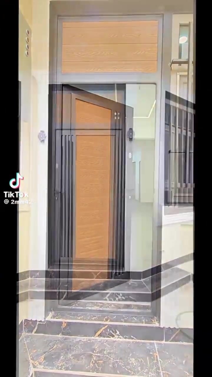 السلام عليكم
دار للبيع مساحة ١٥٠ ملك صرف بناء جديد غير مسكون. يحتوي غرفة نوم ٦ استقبال و صاله ٢ وبيتونه و صحيات ٣ ومطبخ . الموقع شوخيرات شارع ٤٠ قرب شارع كركوك. للاستفسار  ***********
