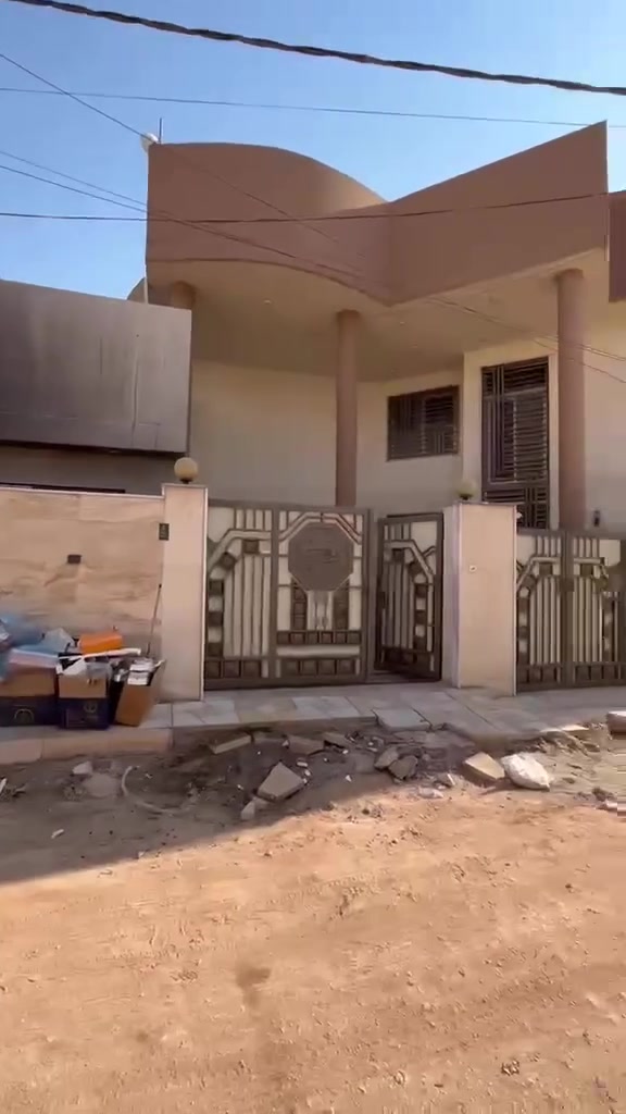 🏠دار للايجار مساحه ٢٠٠م طابقين يحتوي الطابق الارضي على غرفه وكليدور وصاله ومطبخ ومجمع صحيات داخليه وخارجيه وكراج سياره 
الطابق الثاني يحتوي على ثلاث غرف نوم وكليدور ومجمع صحيات وسطح 
(يرهم تجاري وسكني)

⁦^⁠_⁠_⁠_⁠_⁠_⁠_⁠_⁠_⁠_⁠^⁩⁦(⁠◍⁠•⁠ᴗ⁠•⁠◍⁠)⁩⁦(⁠◍⁠•⁠ᴗ⁠•⁠◍⁠)⁩⁦^⁠_⁠_⁠_⁠_⁠_⁠_⁠_⁠_⁠_⁠^⁩

🌏الموقع شارع 60 حي المخابرات

⁦^⁠_⁠_⁠_⁠_⁠_⁠_⁠_⁠_⁠_⁠^⁩⁦(⁠◍⁠•⁠ᴗ⁠•⁠◍⁠)⁩⁦(⁠◍⁠•⁠ᴗ⁠•⁠◍⁠)⁩⁦^⁠_⁠_⁠_⁠_⁠_⁠_⁠_⁠_⁠_⁠^⁩

💰💸قيمه الايجار 750
 

         ((مكتب عقارات الشمس مقابل المستشفى التركي))                         
                     
           📠 للاستفسار الاتصال او مراسله واتساب فقط

                           ***********📞

                          ***********📞
