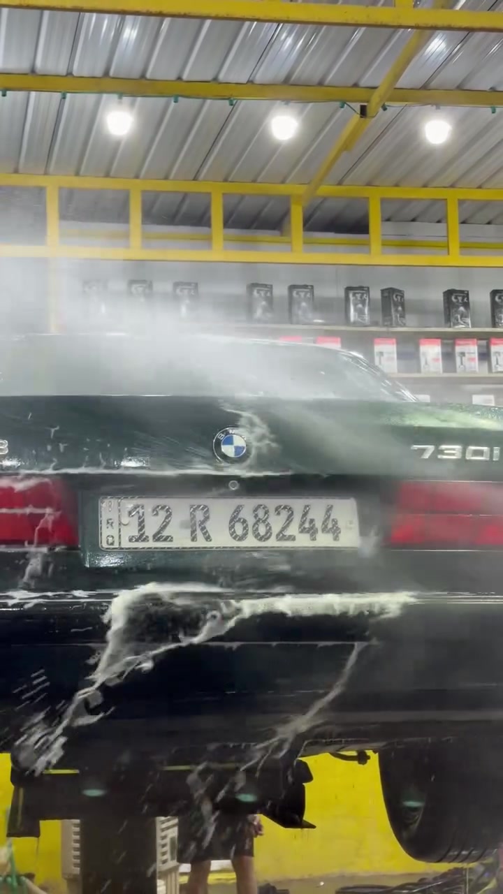 اقرا التفاصيل
للبيع
BMW -730i-V8 اصل
موديل 1994 اصل بلاد مو تحديث
لمتد Limited تريشه سوده 
السياره صبغ عام جمالية
شرط صبغ رقم واحد 
صفحات السياره موس شرط
لاشخط لا رصعه بدون اي عيب صبغ درجة اولى 
مواصفات 
1- دبل جام + الجام الخلفي الوسط هم دبل جام 
2- دبل ايرباك 
3-دبل كمبيوتر شغال
‏4-دبل جكمجه 
5-هوائيات بلاد 
6- بجم عريض 
7- سلايت طكتين شغال و اوتو 
8- صاج ملكي 
9 - ويل شعاع اصلي 
10- تبريد قطعتين + دبل مناخ 
11- ساحبه دخان بالبورد شغاله 
12- اربعه جام اوتو 
13- سنترلوك 
14- مقاعد بيجي جلد 
15- دبل كشن كهرباء + تكوات كهرباء شغال
16 - جعمقه كهرباء يعني الستيرن مي
غرفة السياره جديده وموضح بالصور  
محرك شرط درجة اولى جديد
الكير شرط درجة اولى جديد
بانكه كهرباء والحماوه ثابته جوه النص تبريد او بدون تبريد  
صدر امامي خلفي 100/100  
منضومة تبريد كلها جديده
راديتر جديد مشدود
تراي السياره شرط انطيك زيرو ومابيه اي عيب
لايتات جدد + سكنات جدد اصليات
بك لايت  جديد اصلي 1994  
منظومة زنون اصلي
السياره جاهزة من جميع النواحي 
بدون نقص برغي
لا اني اتساحه وياك ولا انت تتعنالي وتتعب  
شرط احلا من الصور السياره
وصورها جديده 
السياره 
شرط التحويل 
سنويه جديده 
رقم مسطره الجديد مشروع وطني تتحول بجميع المحافظات 
فحص وهزه جديده
المكان (نجف الاشرف)
السعر قفله 95
كلشي اكو بالسوك بس اكو فرق بين الجديد والتعبان
***********
