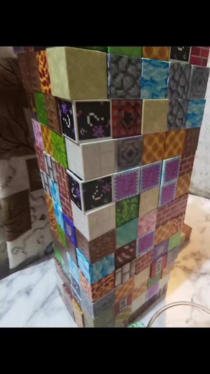 ليكو ماين كرافت ٣٠٠ قطعه بهذا الشكل مغناطيسي
50 الف على أول تم 
التواصل خاص أو الاتصال على الرقم 
***********
