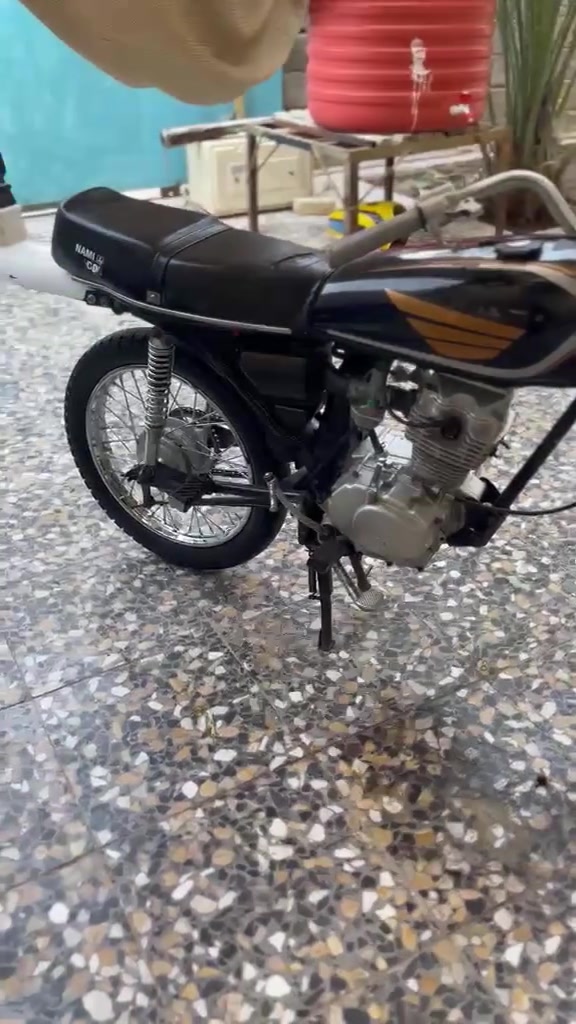 دراجه للبيع بصره كرمه علي سيبايه مو وياهه 450بيهه مجال رقم***********واتساب فقط
