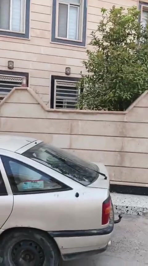 دار سكن بلديه مساحة 200 متر واجهه 10 متر في كركوك تسعين الجديدة مقابل جامع عباد الرحمن قرب مجسر تسعين خلف التجاري
الدار طابقين بدرج داخلي وخارجي
ط1 /غرفتين نوم مع هول واستقبال ومطبخ حار وبارد وصحيات داخليه وخارجيه وكراج
ط2 /غرفة نوم مع هول ومطبخ حار وبارد وصحيات
تبريد مركزي للطابقين ومنفصل كل طابق والبناء حديث جدا
للاستفسار أكثر الاتصال على رقم الموبايل
*********** واتساب
عقارات مركز كركوك
كركوك شارع القدس فرع أفران الحياة مقابل حديقة جيهان
نستقبل جميع العروض بيع وشراء وتأجير الدور والعمارات السكنية والزراعية
دار سكن بلديه مساحة 200 متر واجهه 10 متر في كركوك تسعين الجديدة مقابل جامع عباد الرحمن قرب مجسر تسعين خلف التجاري
