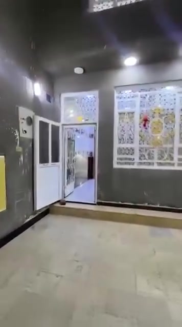 شارع بغداد • حي المتنزه • طابقين ٤ غرف