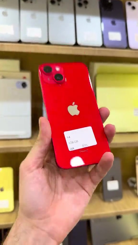 الأحمر بعده يفرض نفسه ❤️🔥 iPhone 14 🔴 لون أحمر 💾 128GB 🔋 بطارية 83% جهاز أنيق، عملي وحجمه محبوب عند هواية ناس 😍📱 📍 فرع الربيعي: *********** 📍 فرع المنصور: *********** #iPhone14 #iPhone #Apple #ايفون #العراق
