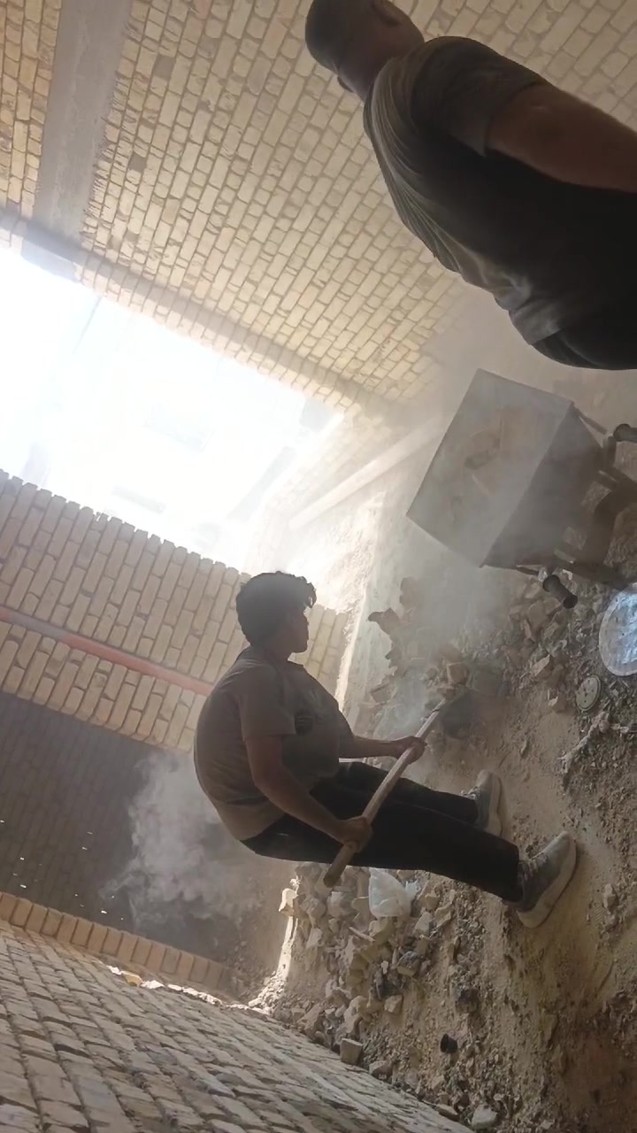 البصرة • عمال تصعيد • زفت سطح