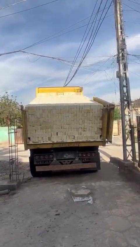 سلام عليكم 🤝
🧱 **الحاج أبو  حسن     لتجهيز الطابوك** ✅
🔸 طابوك فول وشرط المكلاب
🔸 طابوك خالي من الأملاح
🔸 عدد مضبوط وزيادة ٤٠٠ ✔️
🔸 تجهيز بغداد وكافة المحافظات ☑️
🔸 طابوك مال معاتب، عدد ونوعية مضمونة ✅
🔸 إذا عربانتك يدوية، الكسر ما مقبول ولا تتعب نفسك بالدور ↗️*************
🔸 نتصل ويجيك للباب 🚪
📞 **للطلب والاستفسار:**
 — أبو حسن

*************
*************
