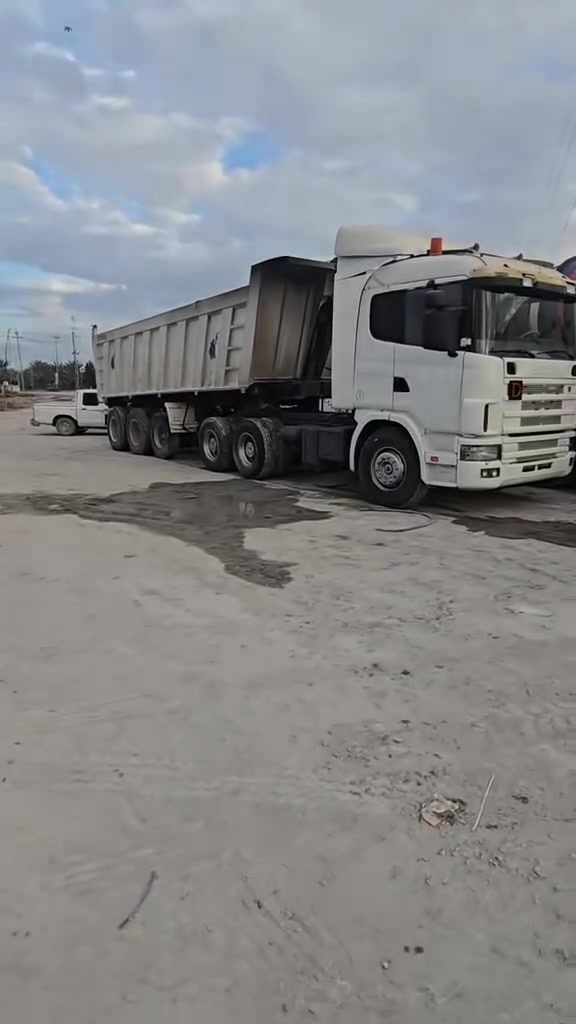 سلام عليكم سكانيا ٢٠٠١للبيع رقم بابل ٣دناكير مربوطه وكامله  مكان المسيب ***********
