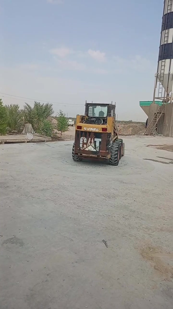 كاتربلر • للبيع • البصرة