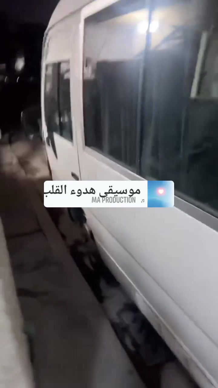🏡 فرصة سكنية ممتازة للرهن | الحرية - حي السلام
دار مسلح للرهن بمساحة 72 متر مربع وتصميم متكامل يوفر لك الراحة والخصوصية:
 * الطابق الأرضي: صالة كبيرة، ملحقات كاملة، حمامين، ومدخلين مستقلين.
 * الطابق الأول: غرفتان نوم، سطح واسع، وبيتونة.
💰 تفاصيل العقد والخدمات:
 * بدل الرهن: (((٤٠))) اربعون مليون دينار عراقي
 * الإيجار الشهري: 250 ألف دينار عراقي
 * ميزة خاصة: ⚡ مولدة 6 أمبير مجاناً
 * مدة العقد: سنتان (قابلة للتجديد)
📞 للاتصال والاستفسار:
 * مكتب فاضل المعمار للعقارات
 * مصطفى: ***********  @الجميع
