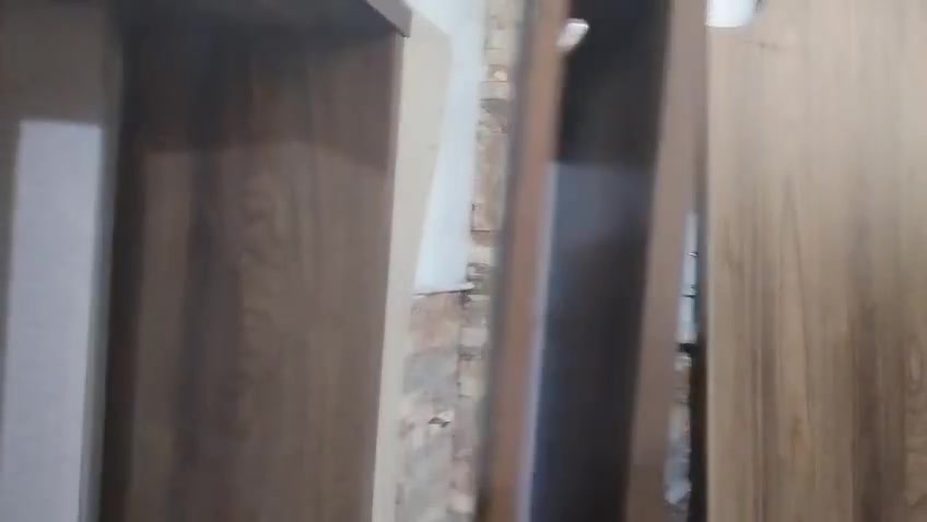 غرفه نظيفه للبيع للبيع حله شارع 80 قرب محطه الاضواء 350 وبيها مجال وهذا رقم الهاتف‏‪***********‬‏
