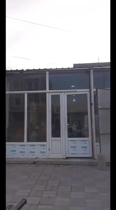 علوه ٥م×١٠م • محل ٩م×١٠م • سمگ مجهز