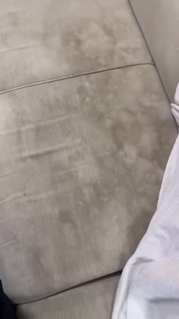 🚨 مغسلة البركه لغسل الزوالي و التخم الموقعي 🚨

تنظيف و تجفيف تخم كامل سعر المقعد 5000
غسيل الزوالي سعر المتر المربع 1000
غسيل لحف و بطانيات 4000
 
🔹تنظيف تخم القنفات موقعي وازالة البقع الصعبة ✨
🔹استخدام المكائن في التنظيف وسحب الماء ✨
🔹لاحاجة ان يترك في الشمس 🌞 ينشف بموقعة عن طريق الاجهزة 
🔹ضمان جوده العمل 

للحجز والتواصل راسلوا الصفحة 
او الاتصال بالرقم : ***********
#غسيل_الزوالي  #غسيل_التخم #غسيل_لحف
