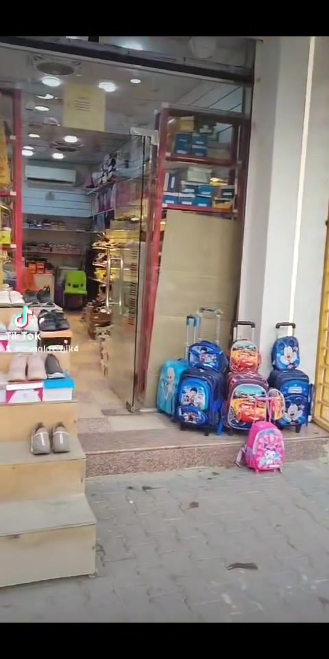 محل للبيع • واجهية ٣م • إيجار ساري ١١شهر