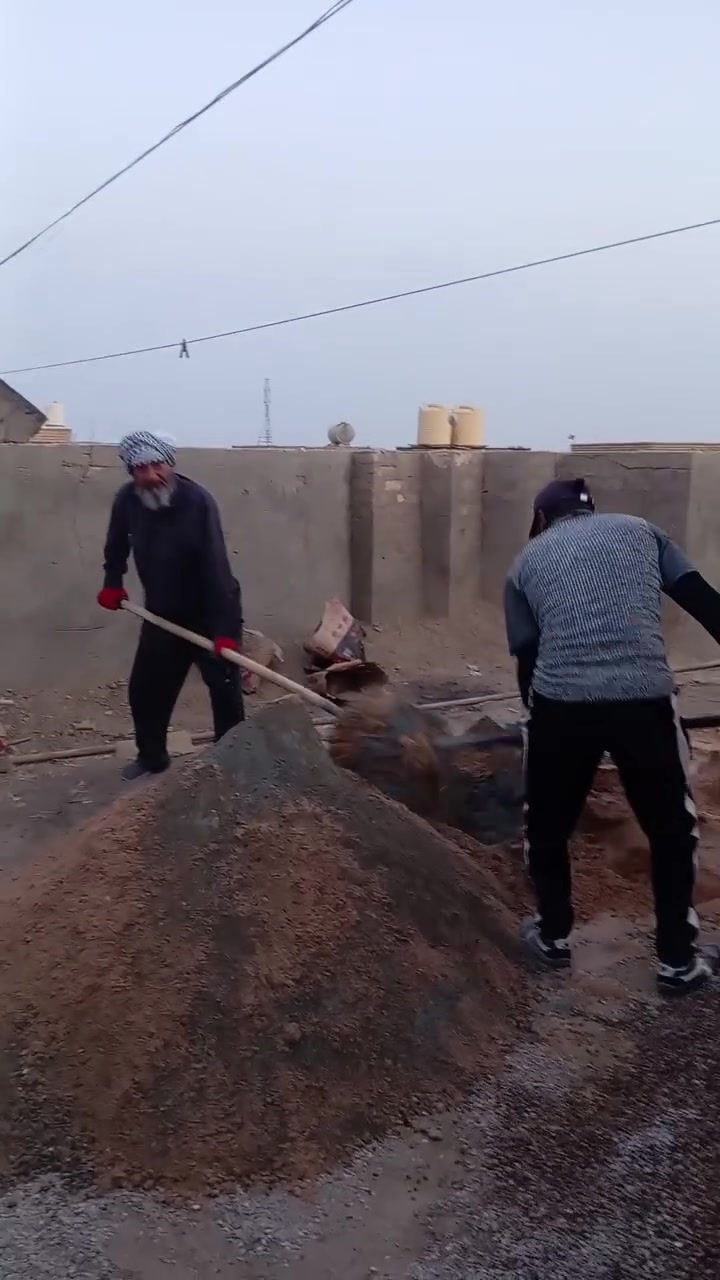 شغل ثقيل • بناء • مقاول
