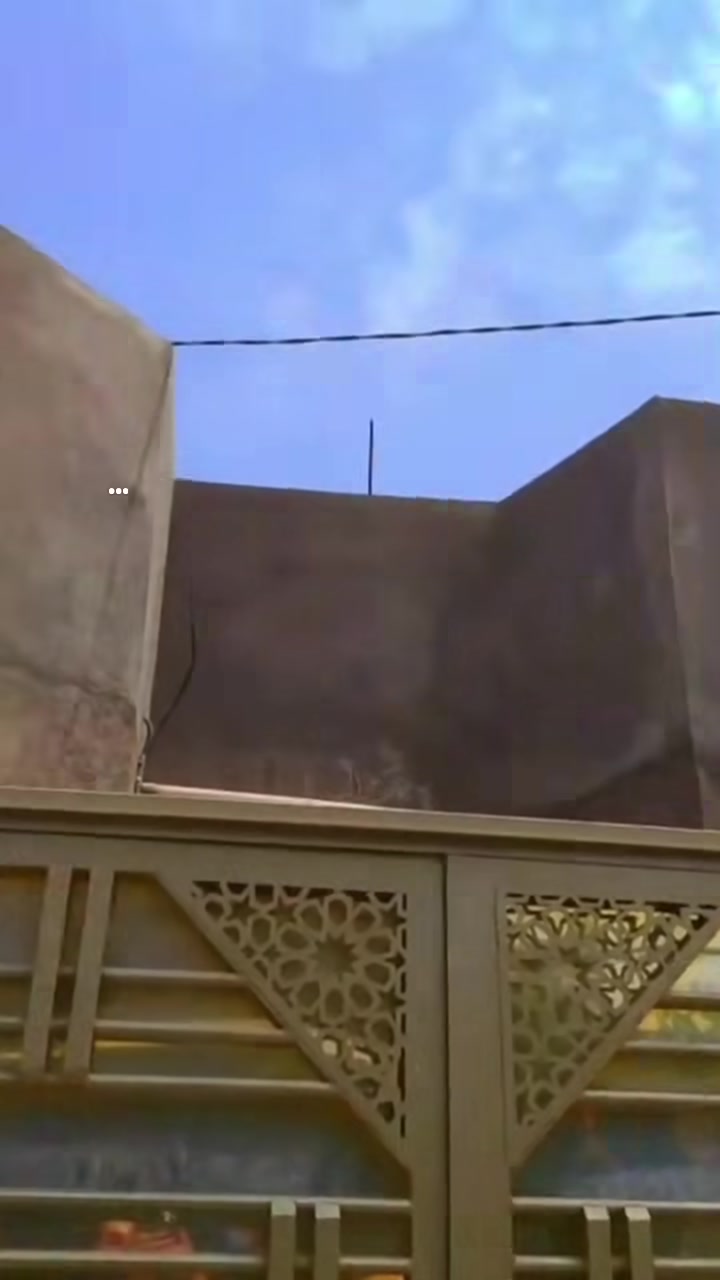 مكتب ابو محمد الظالمي للعقارات بالقشله

بيت للبيع زراعي منطقة الغسل النزله الأولى قرب المدرسه القديمه المساحه ١٥٠ متر اعكاده غرفتين وصاله كبيره وبراني صحيات ومطبخ مداور اسهم بالطابو السعر ٥٥ مليون مع المجال الاتصال على الرقم *********** ابو محمد الظالمي للعقارات بالقشله مقابيل كهاوي النركيله بصف حسن المصور *********** وباقي التفاصيل داخل الفديو

