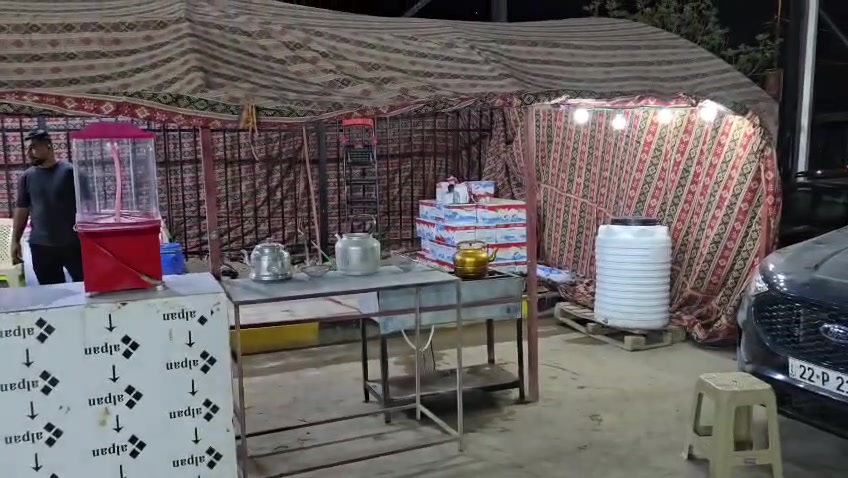 السلام عليكم 
من رخصة الادمن
جادر للبيع 20 متر طول عرض 5 متر 
للتفاصيل الاتصال على الرقم ***********
