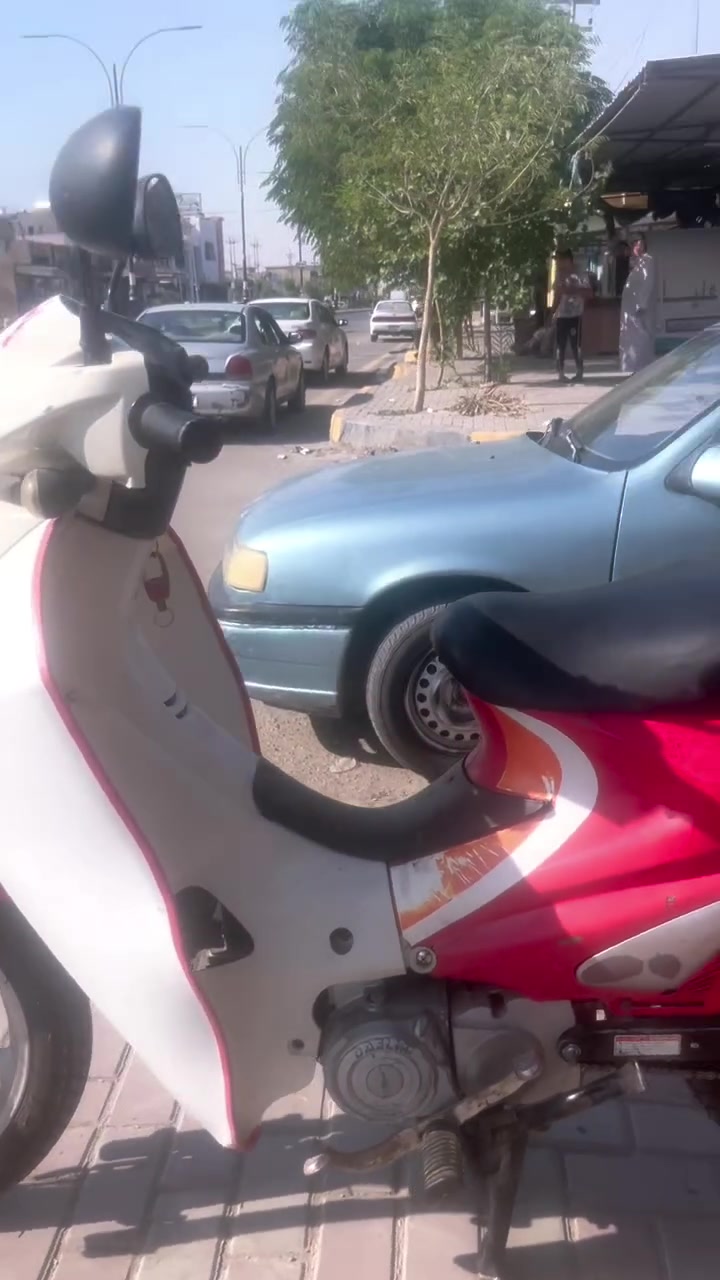 علا بركة الله موطور سلفيز للبيع نضيف لك كامل مكمل موطور بلادي مكينه ممفتوحه ٦٥٠ وبي مجال ٠***********
