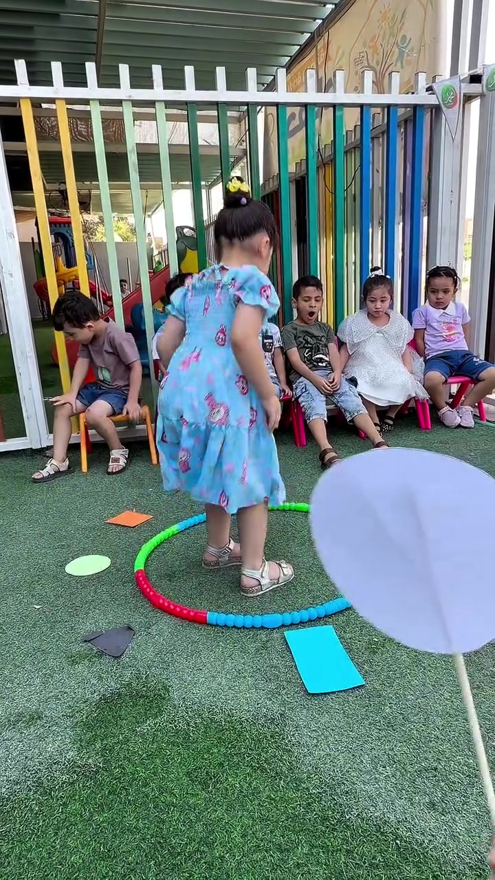 التعلم الحقيقي يبدأ بالحركة والتجربة! 🌟 عندما يلتقي اللعب الذكي بتعليم الأشكال والمهارات، يصنع أطفالنا خطواتهم الأولى نحو التميز والإبداع بكل حماس وفرح. 🏃‍♂️🎨
شاهدوا طاقة أطفالنا وحماسهم في أنشطتنا اليومية التي تنمي عقولهم وتصنع أوقاتهم أجمل! ✨
سجلوا أطفالكم الآن في "رحلة الاكتشاف الصغيرة" وكونوا جزءاً من نجاحهم. 🚀

#رحلة_الاكتشاف_الصغيرة
#تعلم_باللعب
#أنشطة_تفاعلية
#تنمية_مهارات
#أطفال_مبدعون
#تعليم_مبتكر

بغداد/البلديات -شارع الغسل 
📞 ***********
