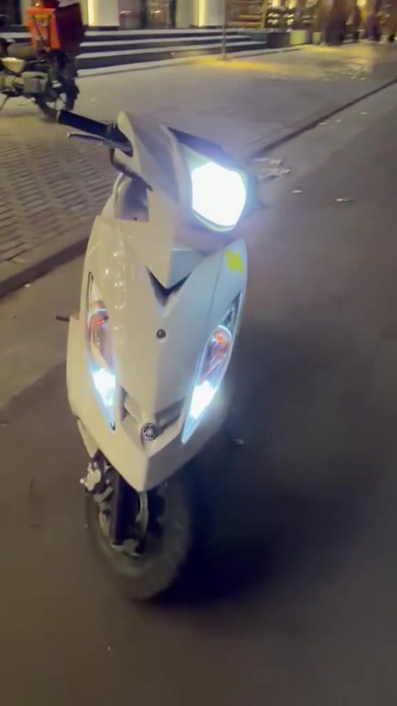 سلام عليكم 🤚
GTR 2012👁
دراجه مكفوله وجديده مكينه ممفتوحه جيب فيتر وتعال بلاديه شلعه ومعدل خير من الله🛞

زنون بلادي من اليابان بيها🧿

مابيها اي نقص كامله مكمله كهربائيات شغاله عام⚡

أوراق معرض موجوده📃
مكاني بغداد بلديات 📌
سعر1225💸
رقمي ***********📞

