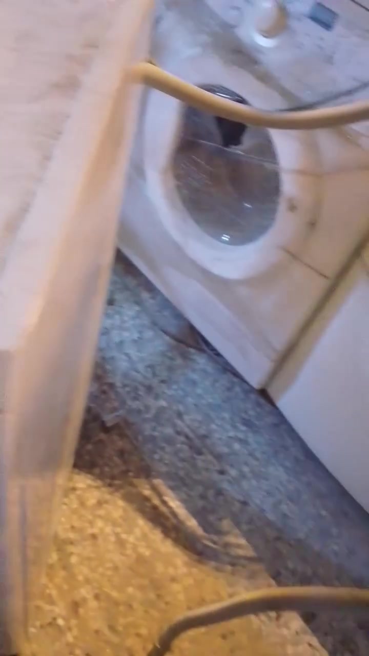 غسالات فول اتوماتيك جديد الماني درجه اولى. بسعر كلش مناسب وحجم 7.8حقيقي بيهه ضمان  كلش مرتبه وشغاله 100٪ للتواصل ع هذا الرقم ***********
