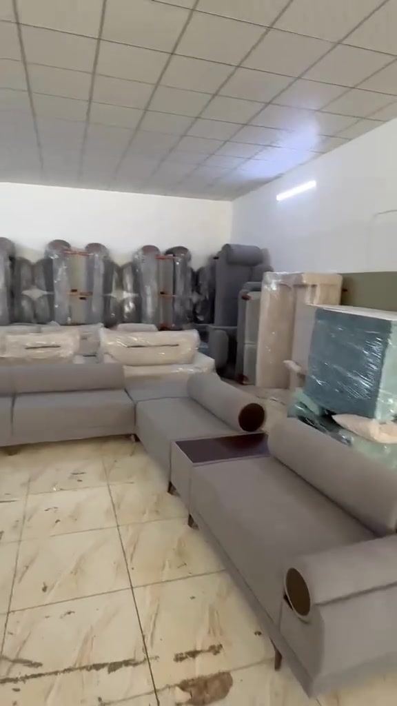 توكلنا على الله ٠ أللهم صل على محمد وآل محمد ٠ جملة ومفرد!!! يدللون الزبائن نشتغل كل الموديلات المودرن التركية الكونر الإيطالي الملكي الصاجي الشامي الموديلات العراقية بس عليكم تختارون الموديل اليعجبكم وتدللون ٠ للحجز *********** واتساب أو مراسلة الصفحة ٠ يتوفر كادر للقياس ٠٠٠
العنوان ناصرية الشطرة الشارع العام مقابل معمل غاز الشطرة
