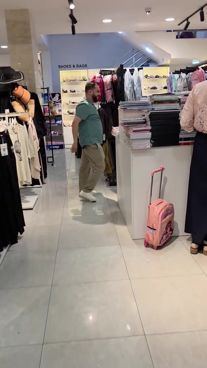 ✨ العروض مستمرة في حياة سنتر ✨

تسوّقوا كل ما تحتاجونه في مكان واحد وبأفضل الأسعار:

👗 الملابس النسائية
👧 ملابس البنات والولادية
💄 قسم المكياج والعناية
🏠 قسم المنزلية والمفروشات

🎉 عروض وخصومات مميزة على تشكيلة كبيرة من المنتجات، مع وصول موديلات وبضائع جديدة باستمرار.

📍 زورونا في حياة سنتر واستمتعوا بتجربة تسوق تجمع الجودة، التنوع، والأسعار المناسبة.

تابعوا صفحتنا حتى لا يفوتكم أي عرض جديد. 💙
رقم التواصل والطلب من خلال الواتس اب على ***********
#حياةسنتر #العراق #بغداد #عروض #خصومات
