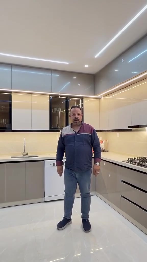 Family Kitchen | تفاصيل تصنع الفرق ✨

نصمّم مساحات تجمع بين الأناقة، الجودة والوظيفة، بتفاصيل مدروسة تعكس ذوقك وتمنح منزلك طابعاً استثنائياً.

📞 ***********
📞 ***********

📍 بغداد – حي العدل – شارع الربيع

Family Kitchen — نصمّم المساحة التي تعبّر عنك.
