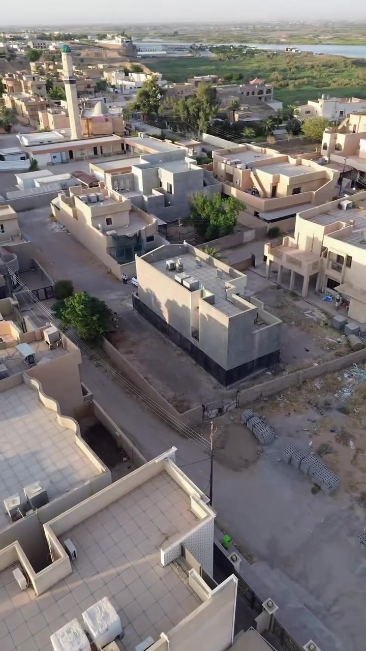 طعة ارض ركن في تكريت ، القادسية ، حي الضباط منطقة النجدة النهرية،، مساحة ١٥٠ متر ، واجهة ٧.٥ م— نزال ٢٠ م - 
للاستفسار التواصل على الرقم ***********
