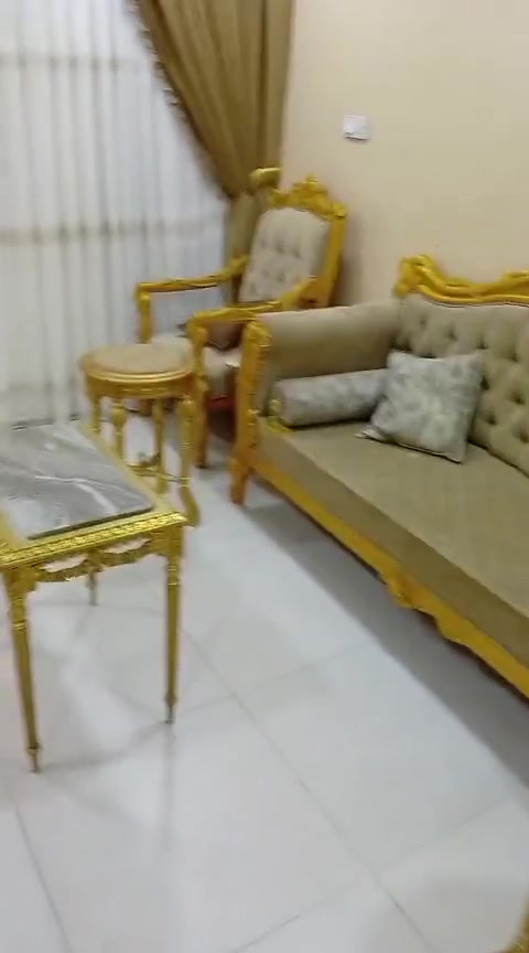 تخم كامل • كنب • الشعب