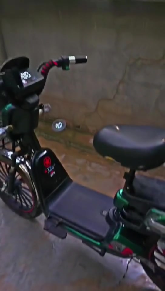 بۆفرۆشتن بێ عەیبن پاسکیلە شەحنەکە حەجم 20پێنج پاتریە مزبووتە حساوکە لۆکە زۆر ئیشی نەکردوە مشتریت تیلکە مشتری نیت سەرمان مەینە ئیش ئەدمین***********♥️
