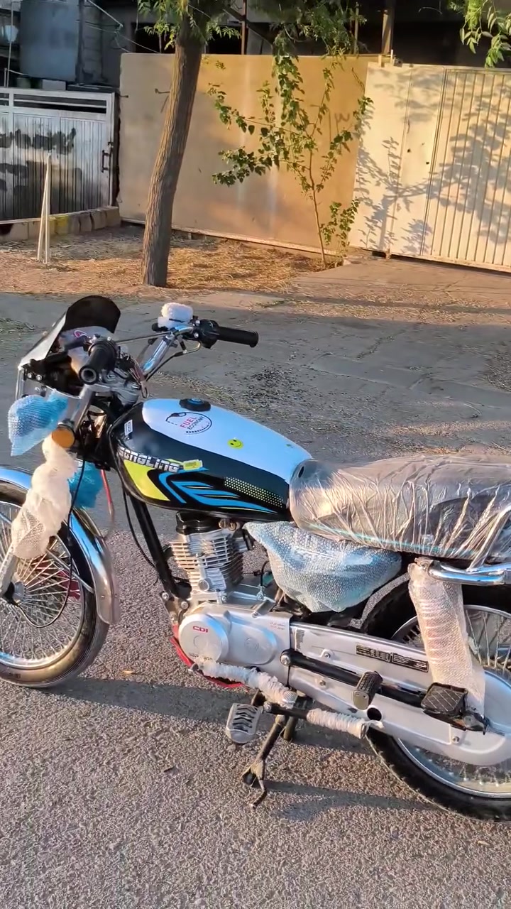 Songling  2025
سۆنگلینگ 25
125 cc
گێچ ئەلیکترۆنی✔

گێڕ و مەکینە مەزبوتە ✔

کارەبایات کامل بەشەرت ✔

شانسی درز و لەحیم خواری بەشەرت ✔

ویل بۆ ویل ✔

ماشاءاللە بەقوەتە چوار کەپس هەڵیگەڕێنۆ✈

جایزە کامل سەنتەرە✈

کلاچ تازە گۆڕاوە بەشی سەرەوەی کراوتەوە ✔

چوار سیوچ مەنەفێست .✔
.
ماشاءاللە تنو تۆڵە بێ مەسرەفە .✔
[شوێن سلێمانی هوانە ]
*********** .ژم
(نرخەکەی [650] معامەلەیکی برایانە )
 هەمو شتێکم نوسیوە تکایە جوان بیخوێنەوە ئینجا نامەبنێرەگەر مشتەری تەلەفونکە جوابی چات نایەمەوە ئەدمین🌹

