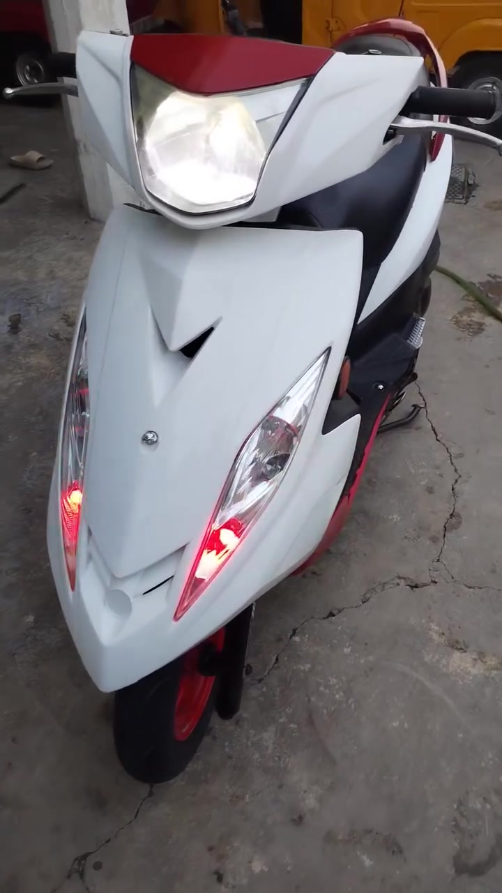 سلام عليكم ورحمة الله
دراجه ياباني للبيع اسمه gtr
دراجه نوزل موديل ٢٠١٧
دراجه رنبه جديده معنه كله صوته صامت ماتسمع
شلعه معدله دراجه بس بانزين ودهن دراجه خير من الله
بعقوبه التحرير ***********
