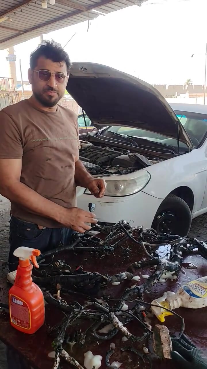 دي يابا شلونهم الطيبين عنوان الورشه بغداد حي اور قرب حسينه المصطفى *********** حسن ابو مهدي
