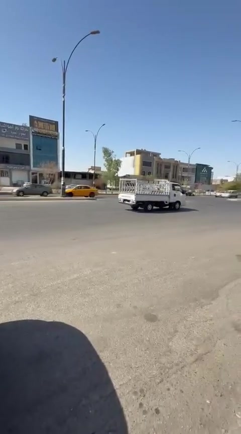 ملك تجاري للبيع 
المساحة /300 متر واجهه 15 
الوارد /4 ملايين 
العنوان / مجاور كلية القانون سابقا مقابل روناكي 
عنوان المكتب / شارع المحافظة /مجاور جسر الولادة عمارة العجايب 
***********محامي محمد
