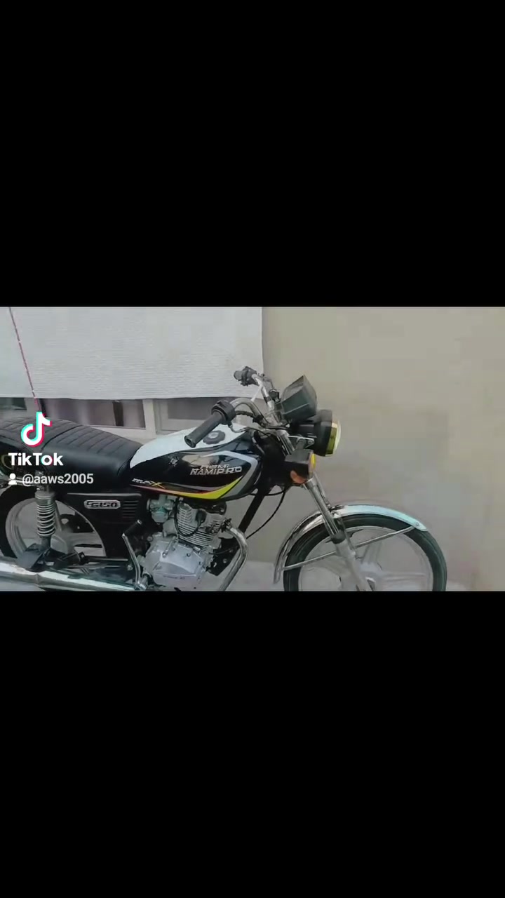 السلام عليكم ماطور خمسه كير محرك شرط لاصرف لا بخار كهربائيات كلها شغاله سلف لايت اشاير باتري تايرات جدد مأطور نضيف مابي اي نقص مال شغل سعره 325 الف مكاني كركوك ***********
