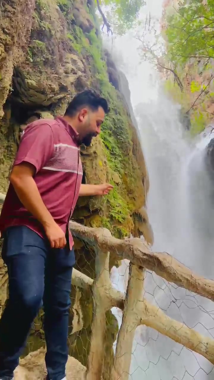 رحلاتن كل سبت واربعاء الي يحب يروح ويتونس ويانه للحجز او الاستفسار على الرقم ***********
