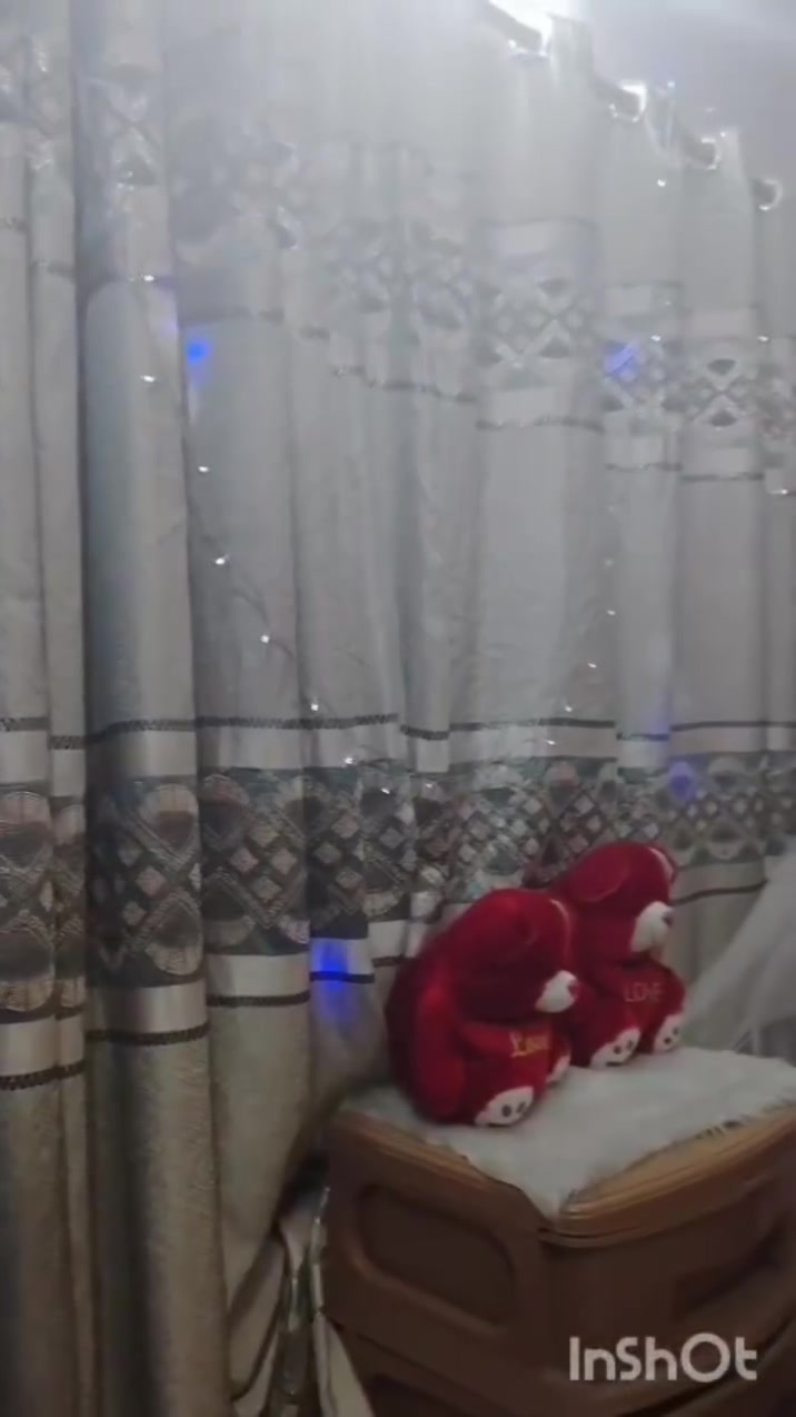 السلام عليكم عندي هاي الغرفه مستعمله شي قليل بسعر 950 وبيها مجال بسيط *********** رقم موبايل
