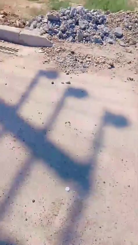 قطعة 250 متر موقع مميز على شارعين 20 طابو زراعي رسمي كامله الخدمات موقعها مجاور الثعالبه وشارع المشورع وشارع مجبل منطقه حي المرتظى مي كهرباء مجاري تبليط الاستفسار اتصل *********** بيع بدون دلاليه مباشر من صاحبها باقي التفاصيل في المقطع توضيحي اكثر

