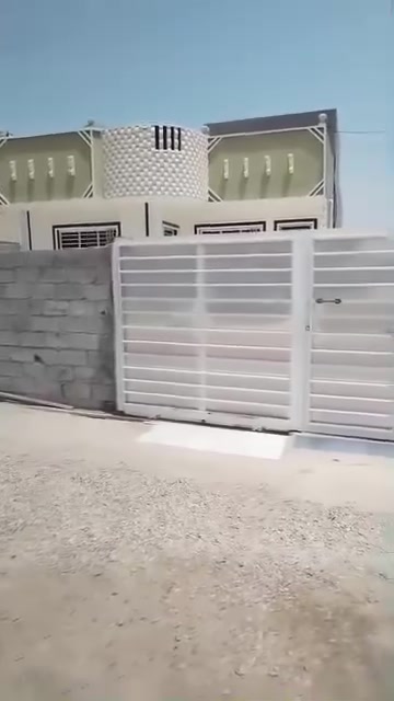 السلام عليكم دار للبيع العنوان صويره مقابل محطه رضا الصالح مساحه360م سند 25 بيت كامل خدمات كامله ماء كهرباء مجاري للاستفسار ***********
